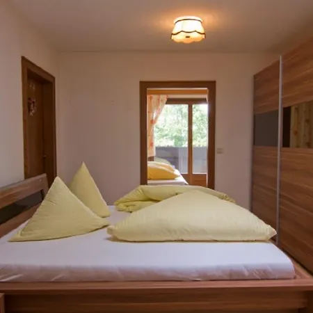 Inn Gasthof Kirchenwirt Maurach (Achensee)